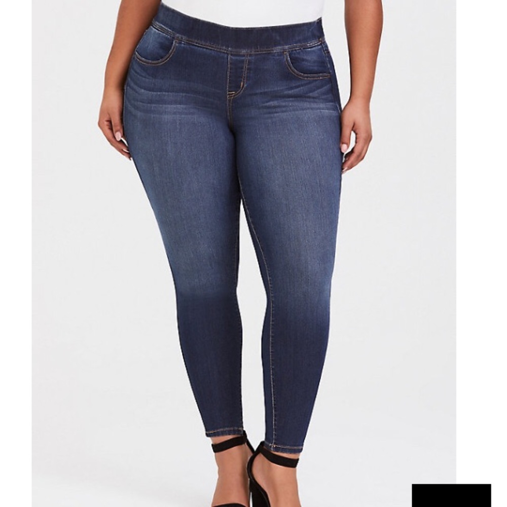 NWT Torrid Lean Jean